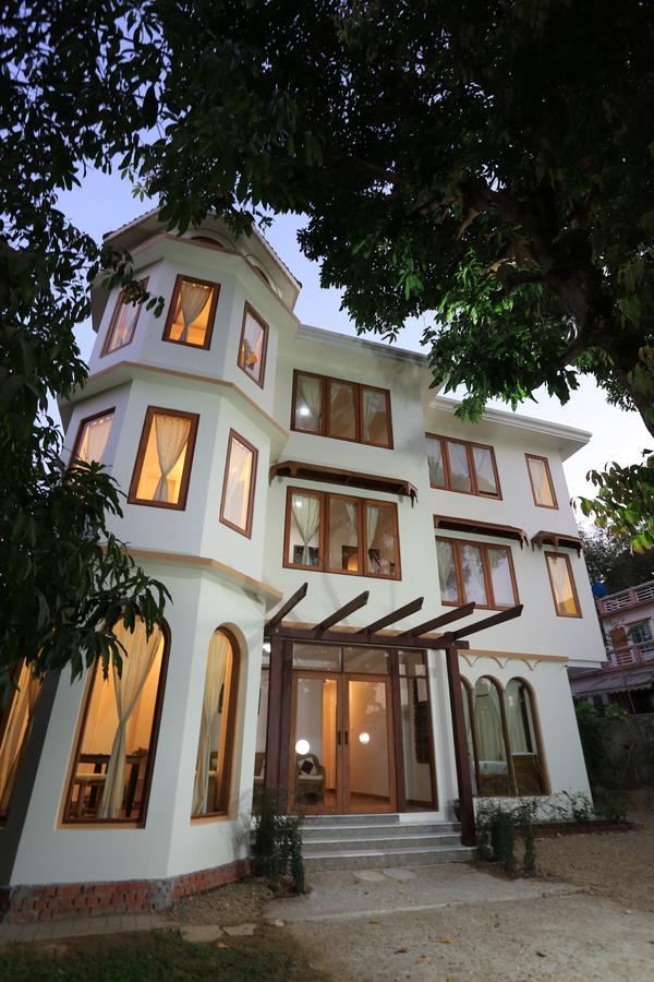 Mango Hill Inn Rangun Kültér fotó