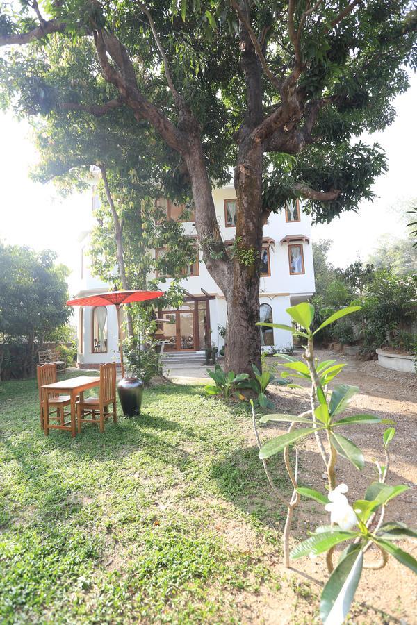 Mango Hill Inn Rangun Kültér fotó